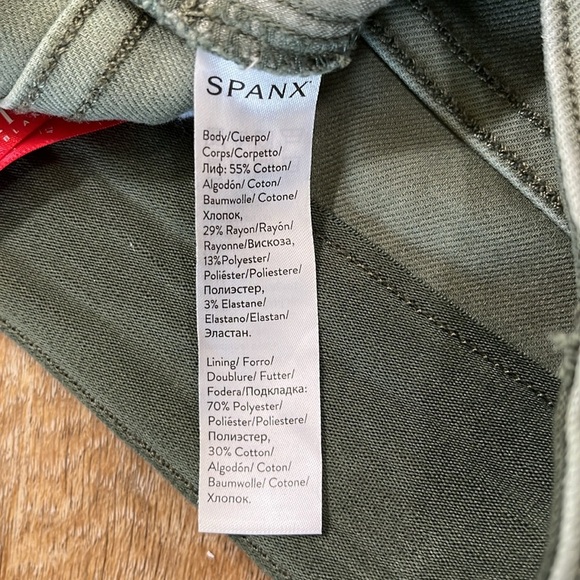 Spanx Stretch Twill Ankle Cargo Jogger Pants Soft Sage Women's Sz Medium P EUC - Picture 13 of 14
